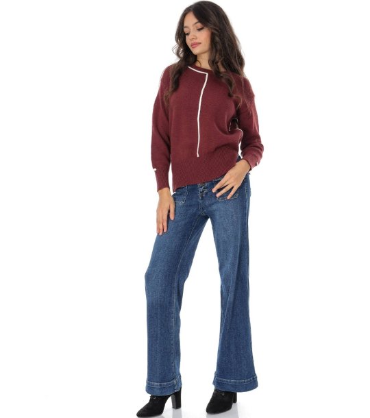 Дамски пуловер в бордо с контрастна лента  снимка