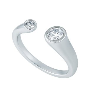 Посребрен дамски пръстен с цирконии снимка