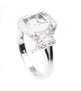 Посребрен пръстен с прозрачен цирконии снимка