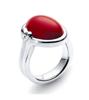 Дамски пръстен с червен камък снимка