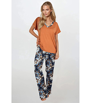 Дамска пижама с долнище с принт Mosaic Muse снимка