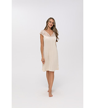 Бежова нощница с дантелена горна част DREAMER снимка