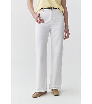 Бели дамски дънки с прав крачол RISO 1 снимка