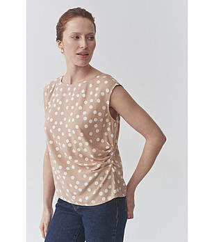 Бежова дамска блуза на точки с набор KOBIE снимка