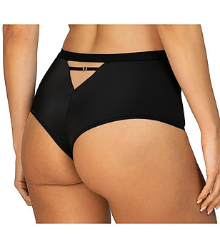 Черни бикини бразилиана с мрежести изрязани детайли  снимка