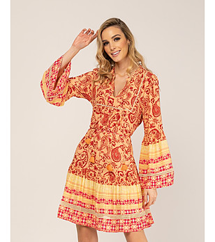 Къса рокля с принт в оранжево и червено снимка