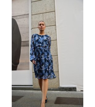 Дамска тъмносиня рокля с флорален принт снимка