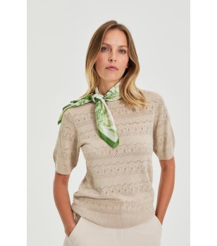 Зелен дамски шал с флорален принт снимка