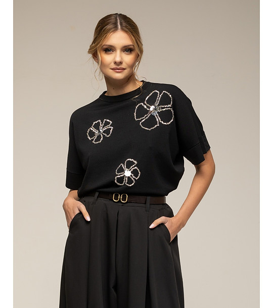 Черен къс ръкав плетен пуловер с цветя от камъни снимка