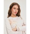 Дамска блуза в екрю с дълъг ръкав и флорален принт-2 снимка