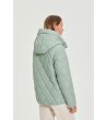 Дамско светлозелено капитонирано яке -4 снимка