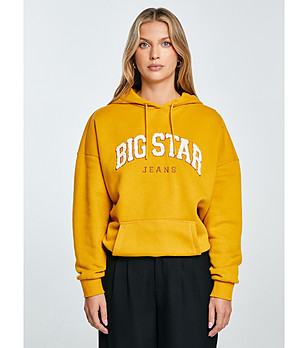 Суитшърт в жълто с качулка и принт RUBIALSA  снимка