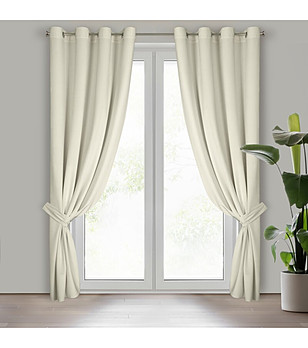 Кремава велурена завеса с халки 140x270 см снимка