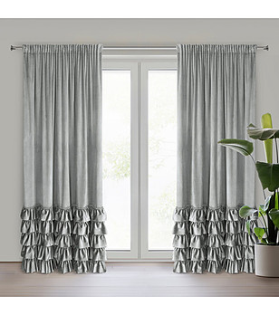 Сребристо кадифено перде с волани 140x270 см снимка