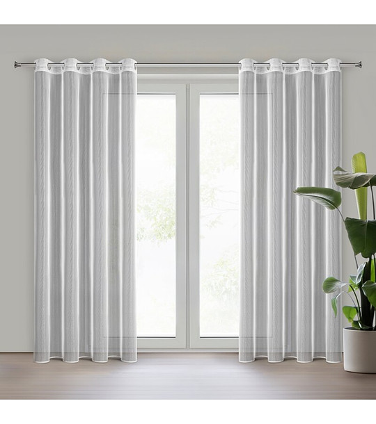 Бяло гладко перде с халки 135x250 снимка