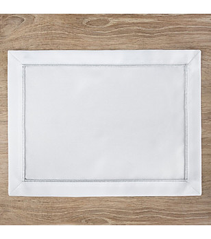 Комплект 4 бели подложки за маса със сребриста лента 30x40 см снимка