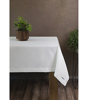 Бяла покривка със сребристи точици 140x220 см снимка