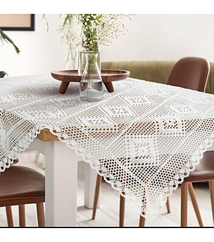 Бяла ажурна плетена квадратна покривка 85x85 см снимка