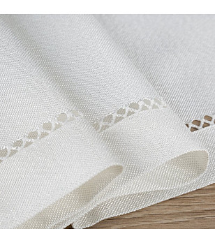 Комплект 4 бели подложки за маса с мрежа 30x40 см снимка