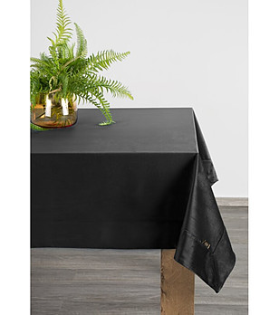 Черна велвет покривка с декоративна лента 145x220 см снимка