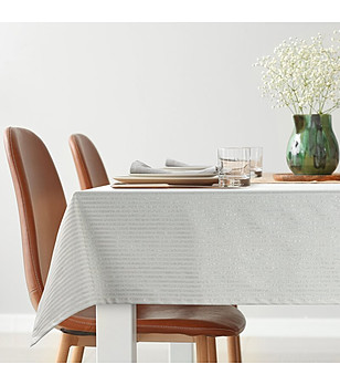 Жакардова покривка с релефни райета 135x180 см снимка