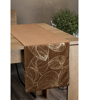 Кафяв кадифен тишлайфер със златист листен мотив 35x180 см снимка