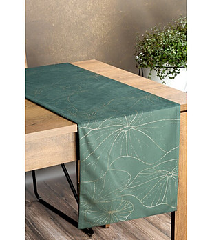 Пастелнозелен велурен тишлайфер със златисти листа 35x140 см снимка