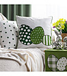 Бяла декоративна калъфка за възглавница със зелени яйца 45x45 см-3 снимка