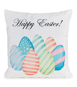 Бяла декоративна калъфка за възглавница с пастелни яйца 45x45 см снимка