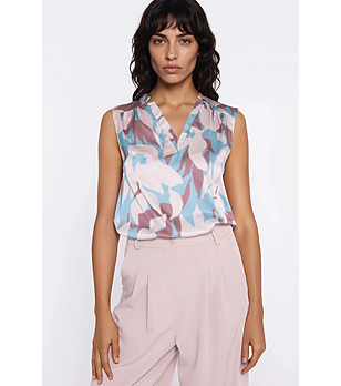 Дамска блуза без ръкави с флорален десен снимка