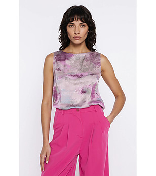 Многоцветна блуза без ръкави с принт снимка