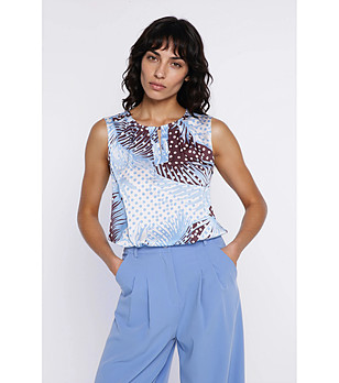 Дамска синя блуза без ръкави с принт снимка