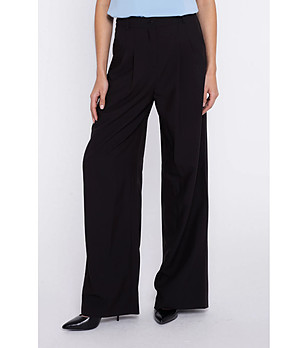 Дамски черен панталон с широк крачол снимка