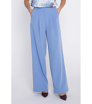 Син дамски панталон с широк крачол снимка