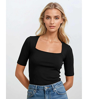 Черна тениска с квадратно деколте UMA снимка