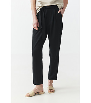 Черен дамски панталони с колан Beata снимка