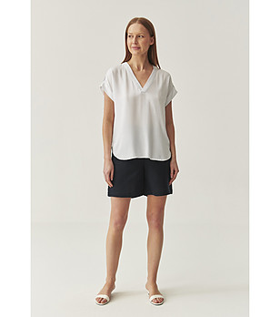 Бяла блуза с V-образно деколте Кaslimi снимка