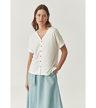 Бяла дамска блуза с копчета и памук Larissa снимка