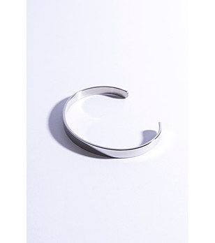 Мъжка сребриста твърда гривна от стомана снимка