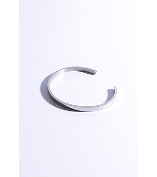 Сребриста мъжка твърда гривна от неръждаема стомана снимка