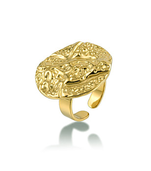 Позлатен пръстен в златисто с релефен овален елемент снимка