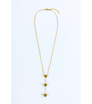 Златисто дамско колие с три сърца снимка