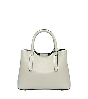 Бежова чанта тип tote снимка