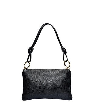 Черна чанта през рамо  снимка