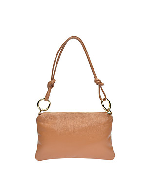 Кафява чанта за рамо снимка