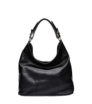 Черна чанта за рамо  снимка