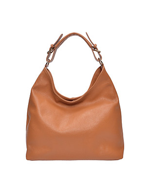 Кафява раменна чанта  снимка