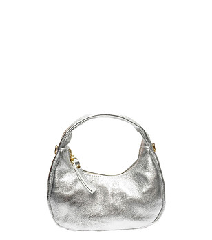 Сребриста чанта тип hobo снимка