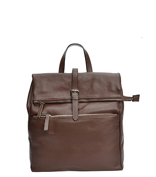 Кафяв раничка с капак с катарама снимка