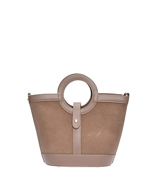 Бежова чанта с кръгли дръжки снимка